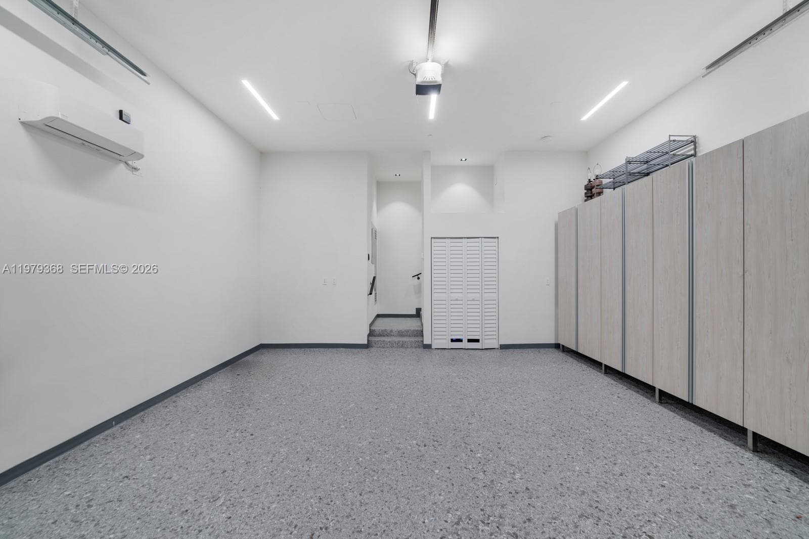 1051 W 48th St # 4, Miami Beach FL 33140 — 50