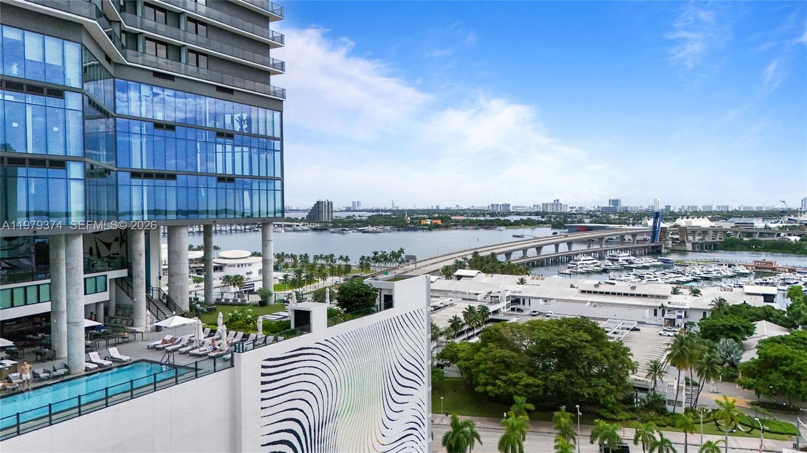 398 NE 5th St # 4410, Miami FL 33132 — 36