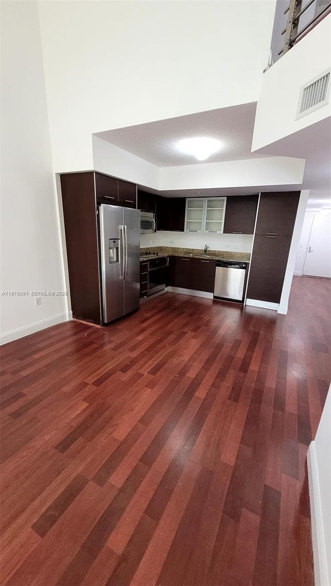 41 SE 5th St # 709, Miami FL 33131 — 2
