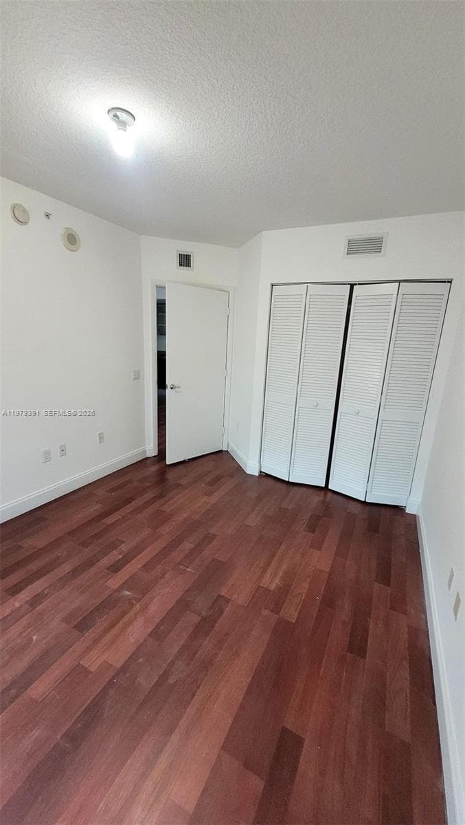 41 SE 5th St # 709, Miami FL 33131 — 7