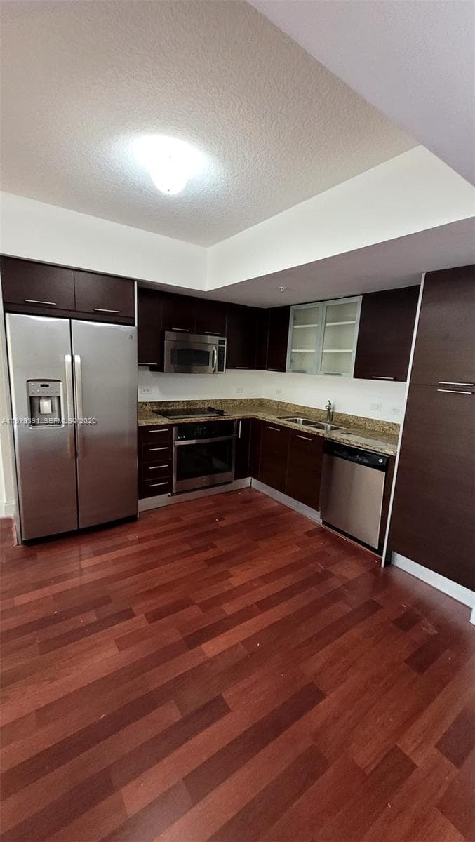 41 SE 5th St # 709, Miami FL 33131 — 1