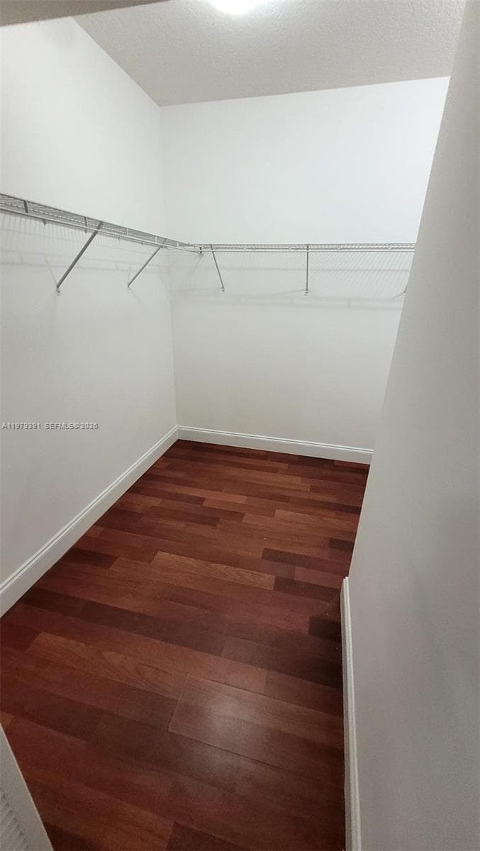 41 SE 5th St # 709, Miami FL 33131 — 8