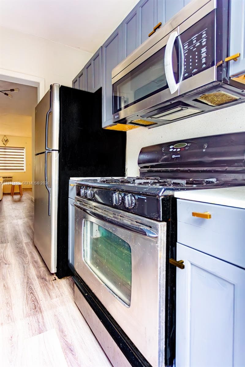 7720 Harding Ave # 3, Miami Beach FL 33141 — 9