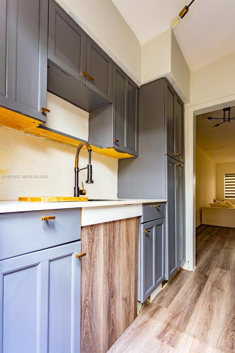 7720 Harding Ave # 3, Miami Beach FL 33141 — 8