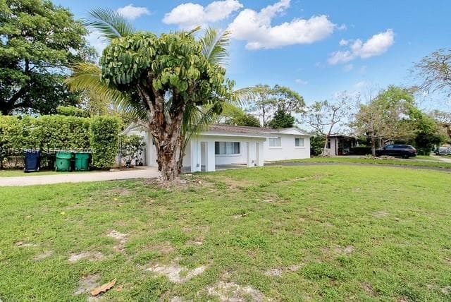 7325 SW 98th Ct, Miami FL 33173 — 2