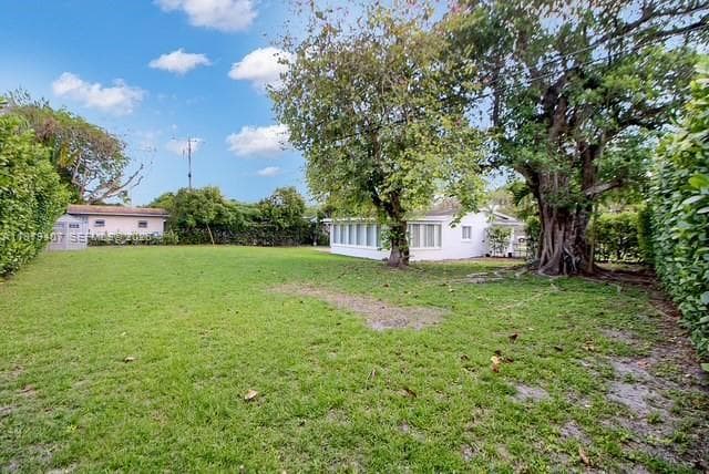 7325 SW 98th Ct, Miami FL 33173 — 26