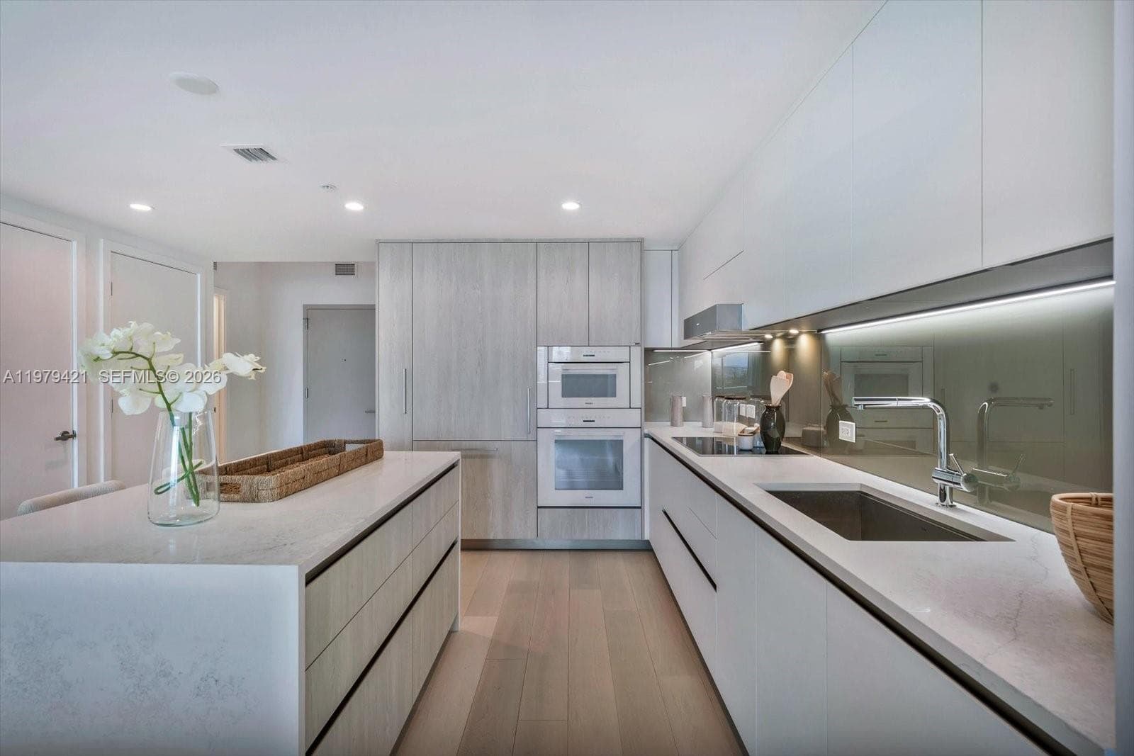 9201 E Bay Harbor Dr # 503, Bal Harbour FL 33154 — 12