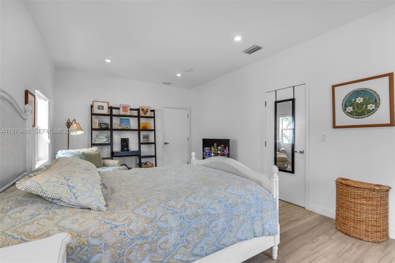 707 W 54th St, Miami Beach FL 33140 — 29