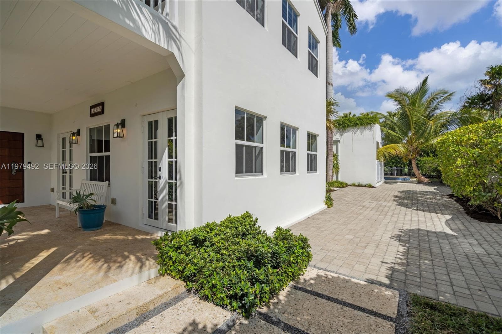 707 W 54th St, Miami Beach FL 33140 — 4