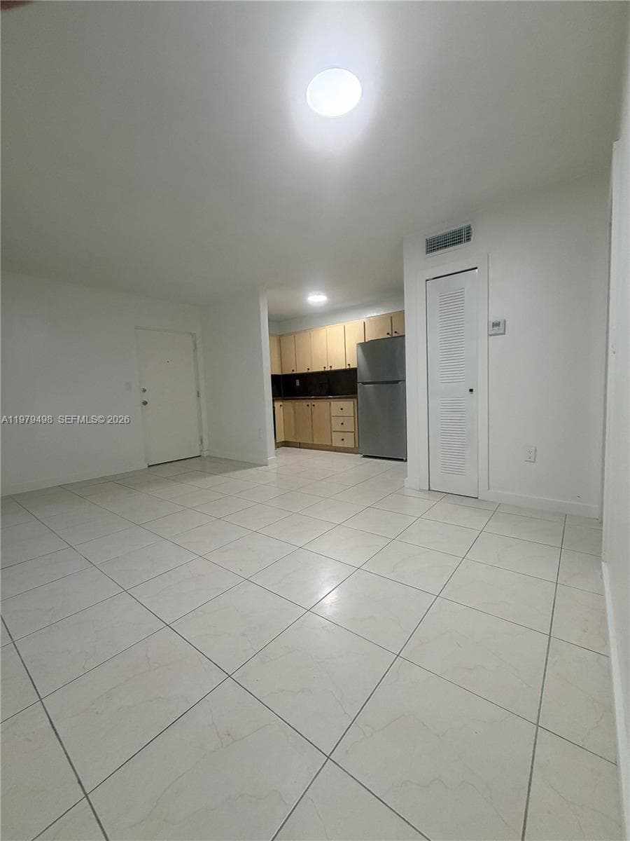 1525 NW 19th Ter # 15, Miami FL 33125 — 9