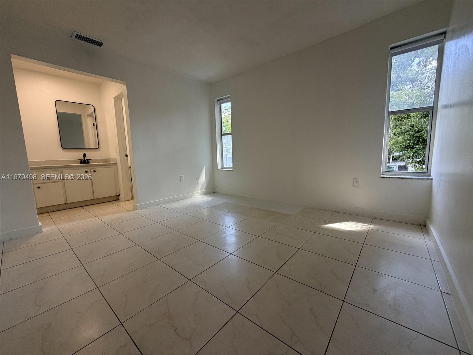 1525 NW 19th Ter # 15, Miami FL 33125 — 8
