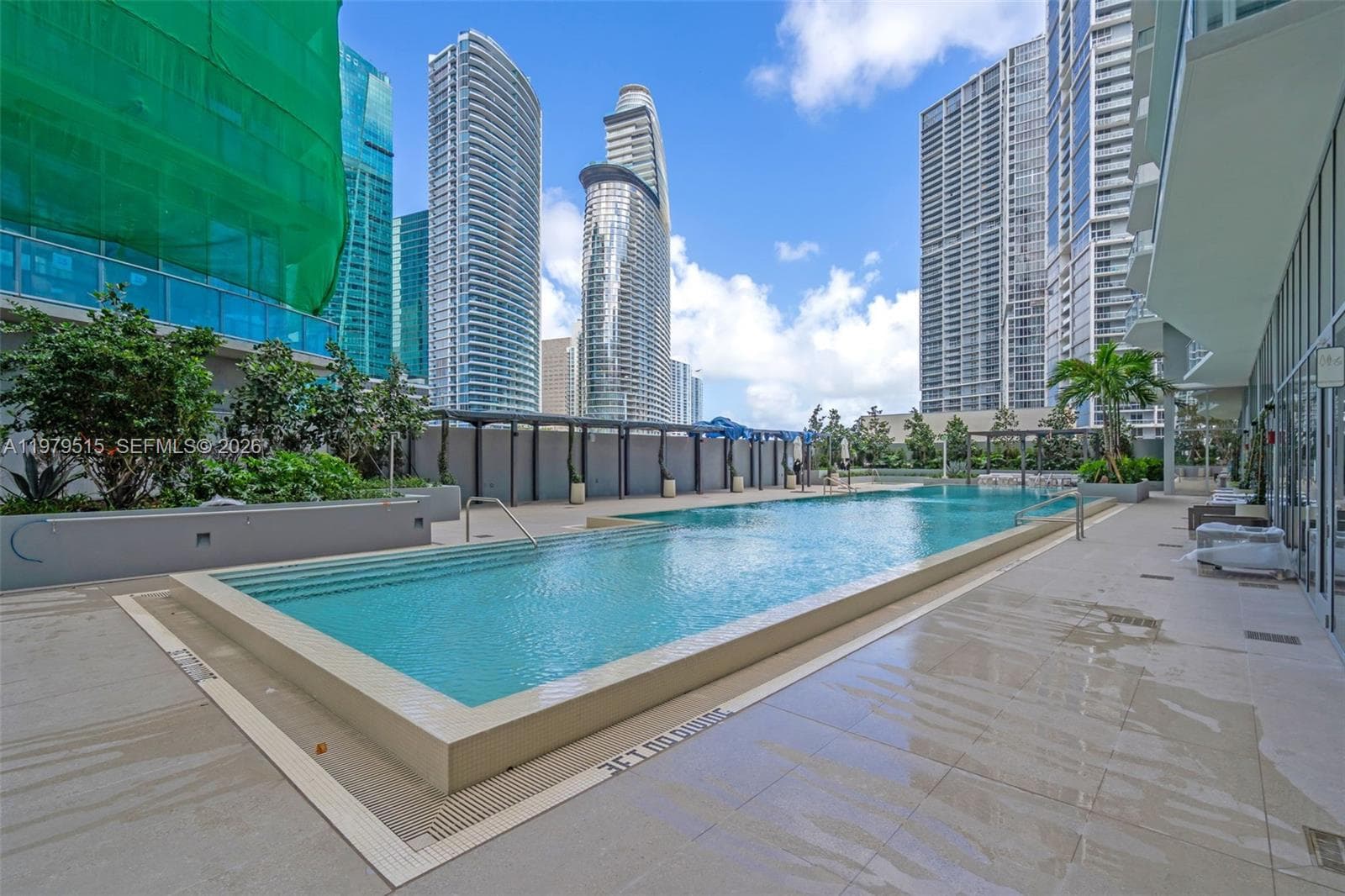77 SE 5TH ST # 2405, Miami FL 33131 — 43