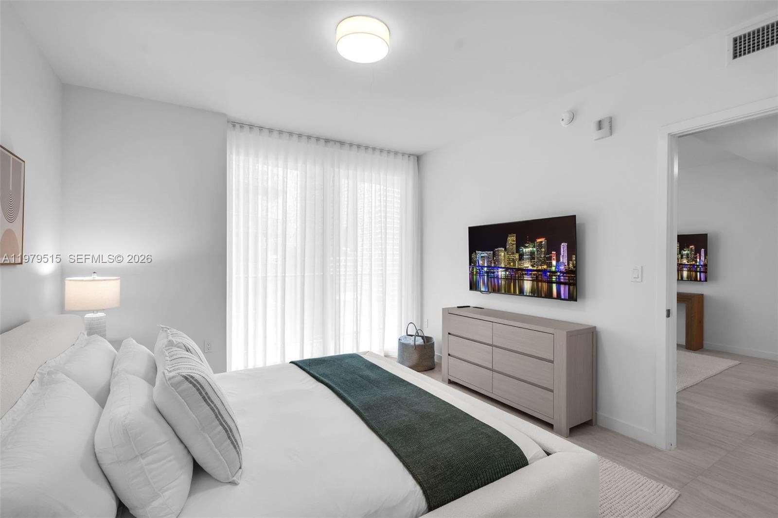 77 SE 5TH ST # 2405, Miami FL 33131 — 14