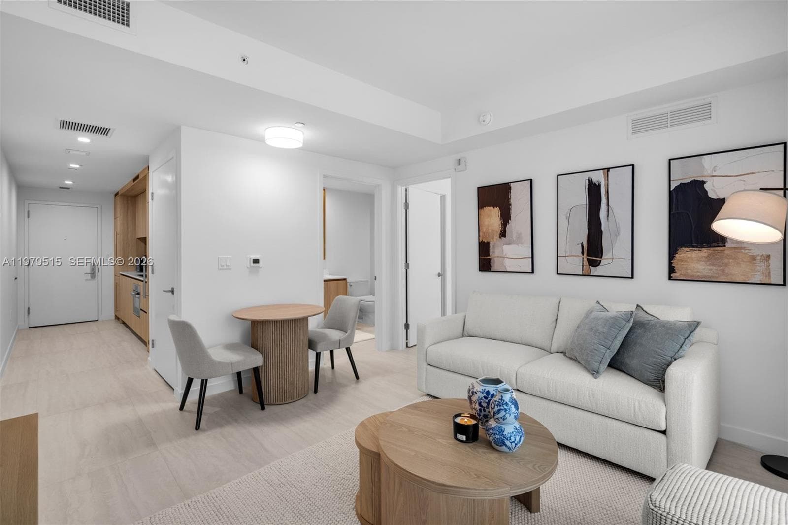 77 SE 5TH ST # 2405, Miami FL 33131 — 11