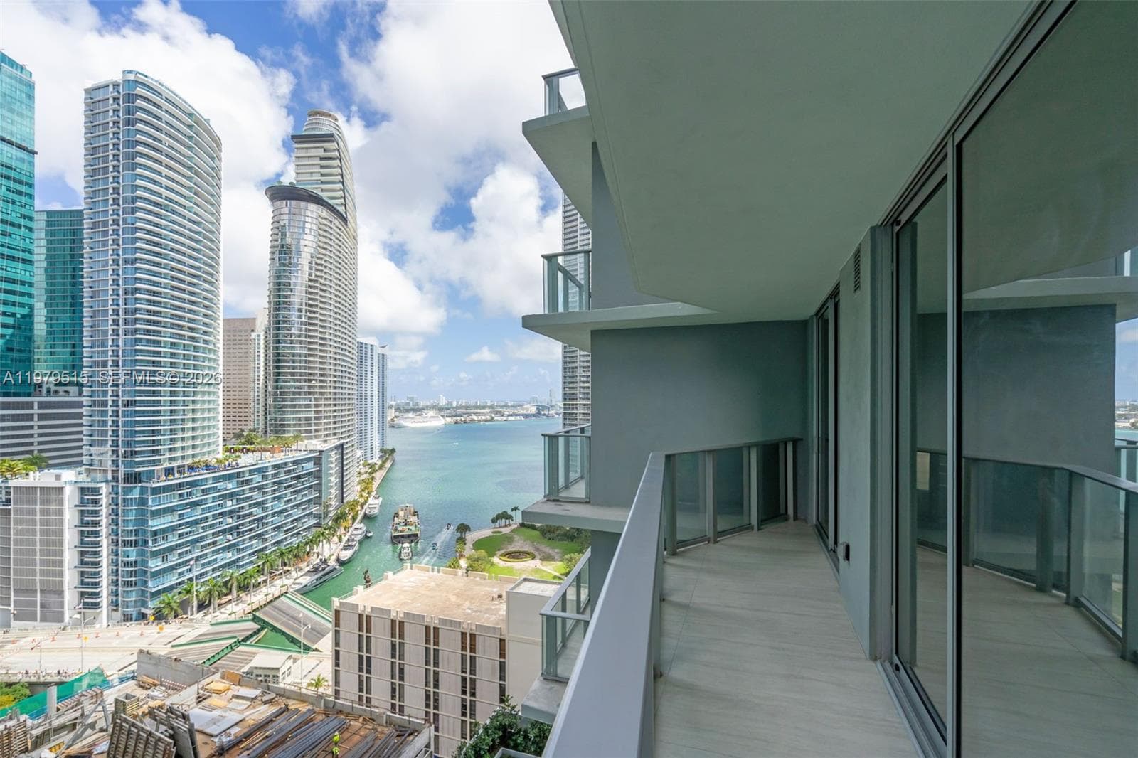 77 SE 5TH ST # 2405, Miami FL 33131 — 21