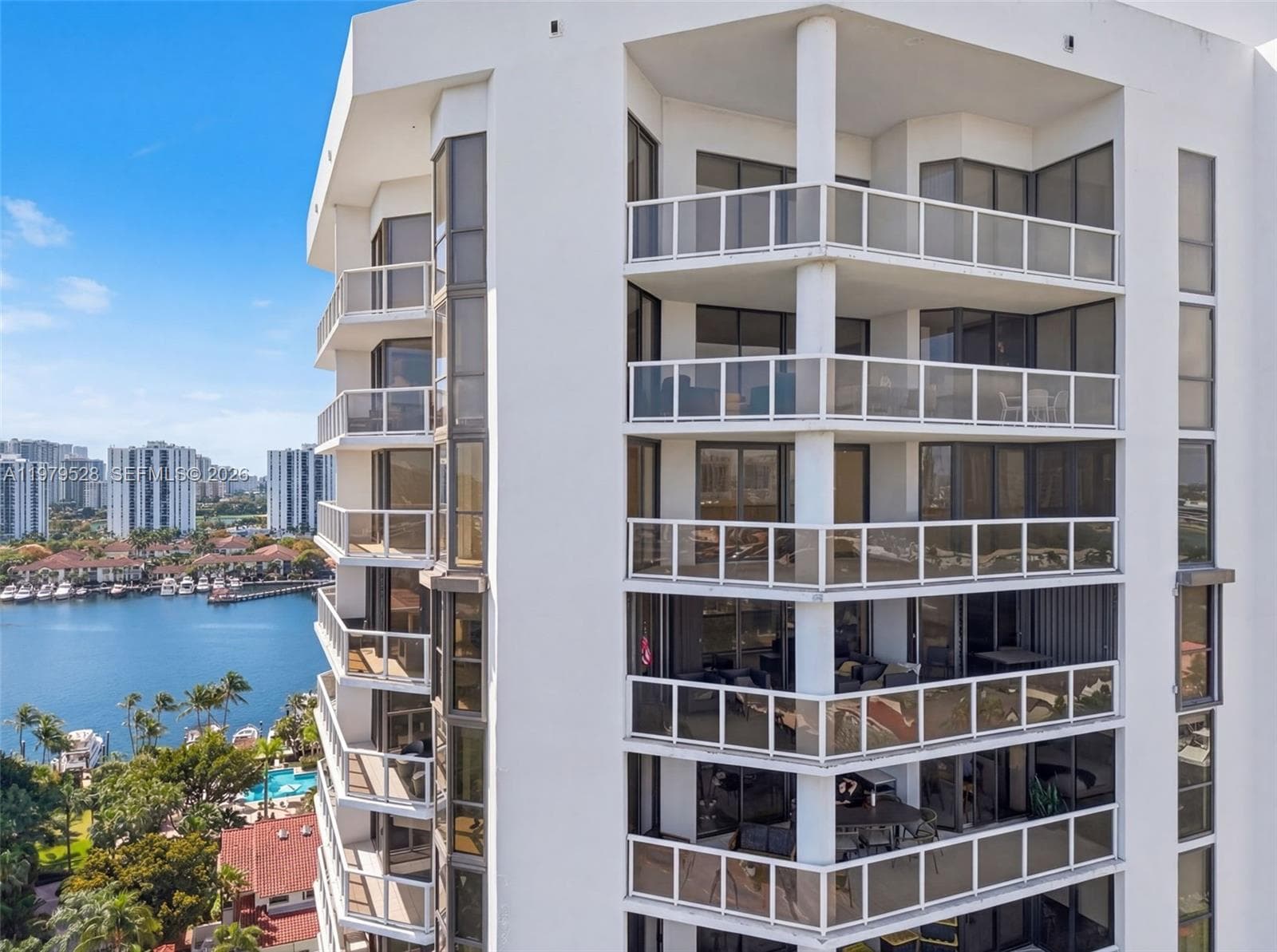 3600 Yacht Club Dr # 1802, Aventura FL 33180 — 26
