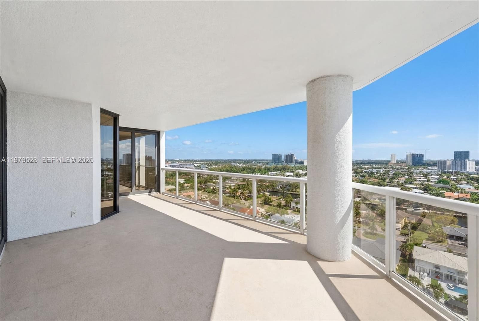 3600 Yacht Club Dr # 1802, Aventura FL 33180 — 3