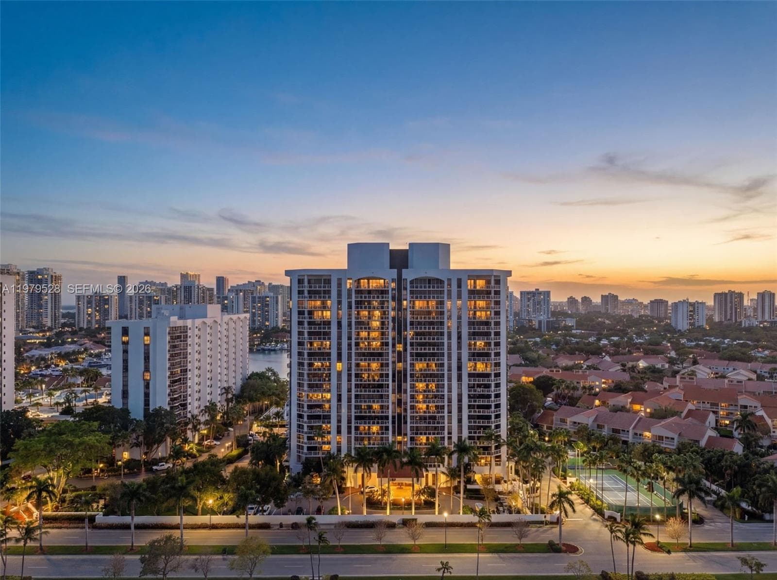 3600 Yacht Club Dr # 1802, Aventura FL 33180 — 30