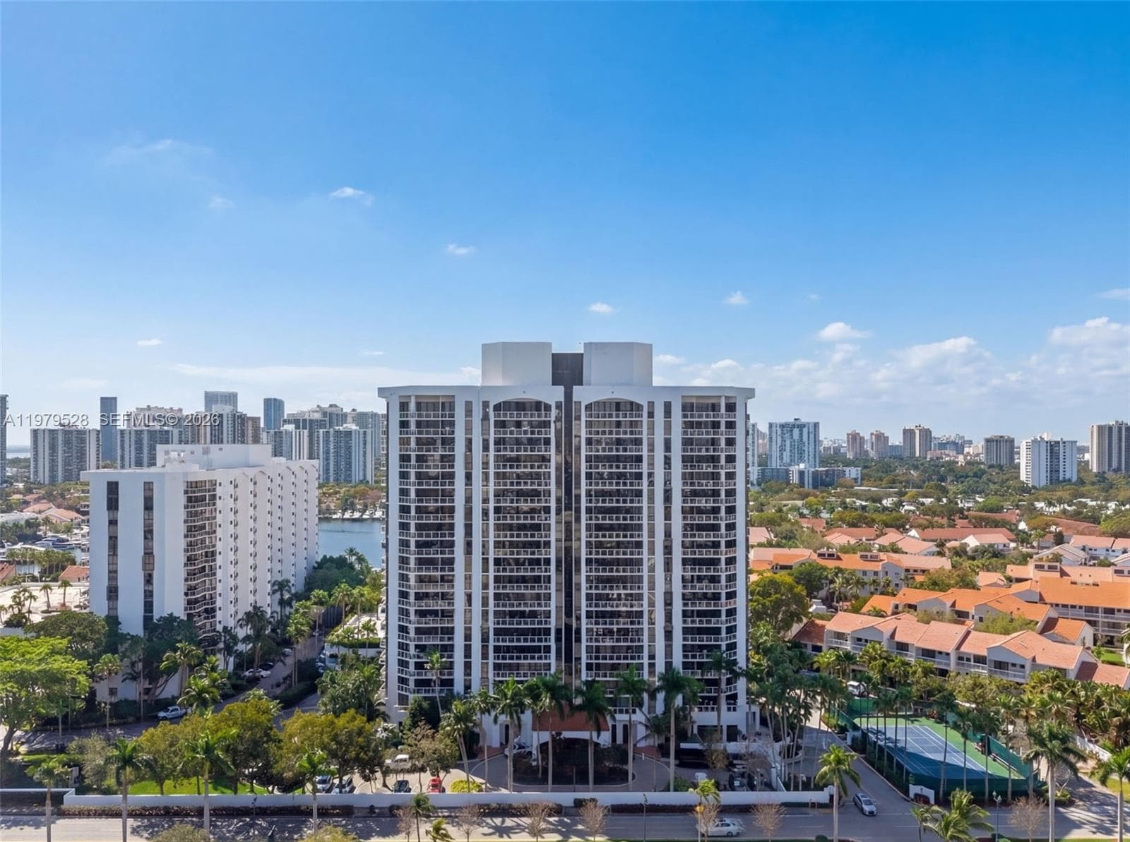 3600 Yacht Club Dr # 1802, Aventura FL 33180 — 31
