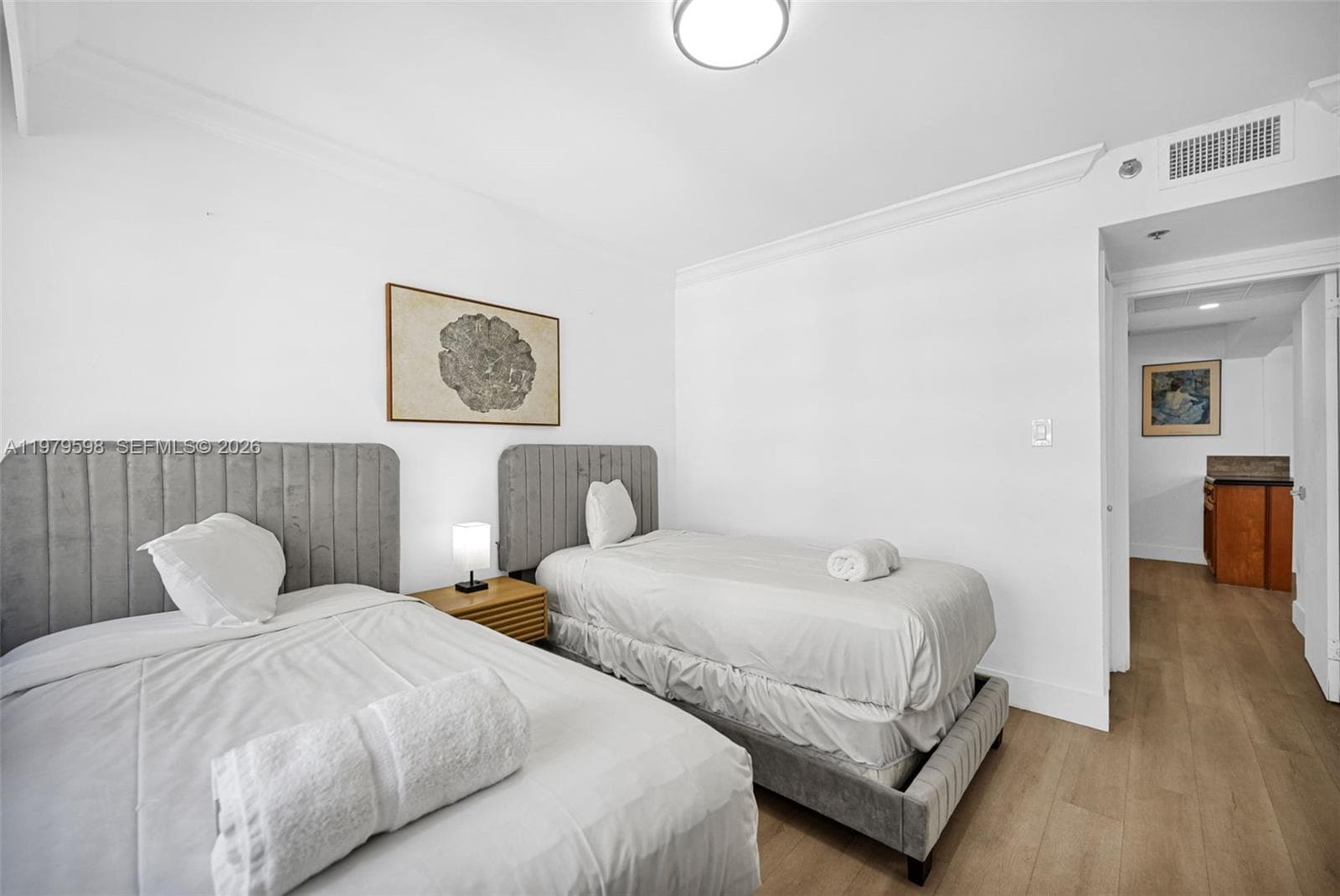 5225 Collins Ave # 1214, Miami Beach FL 33140 — 26