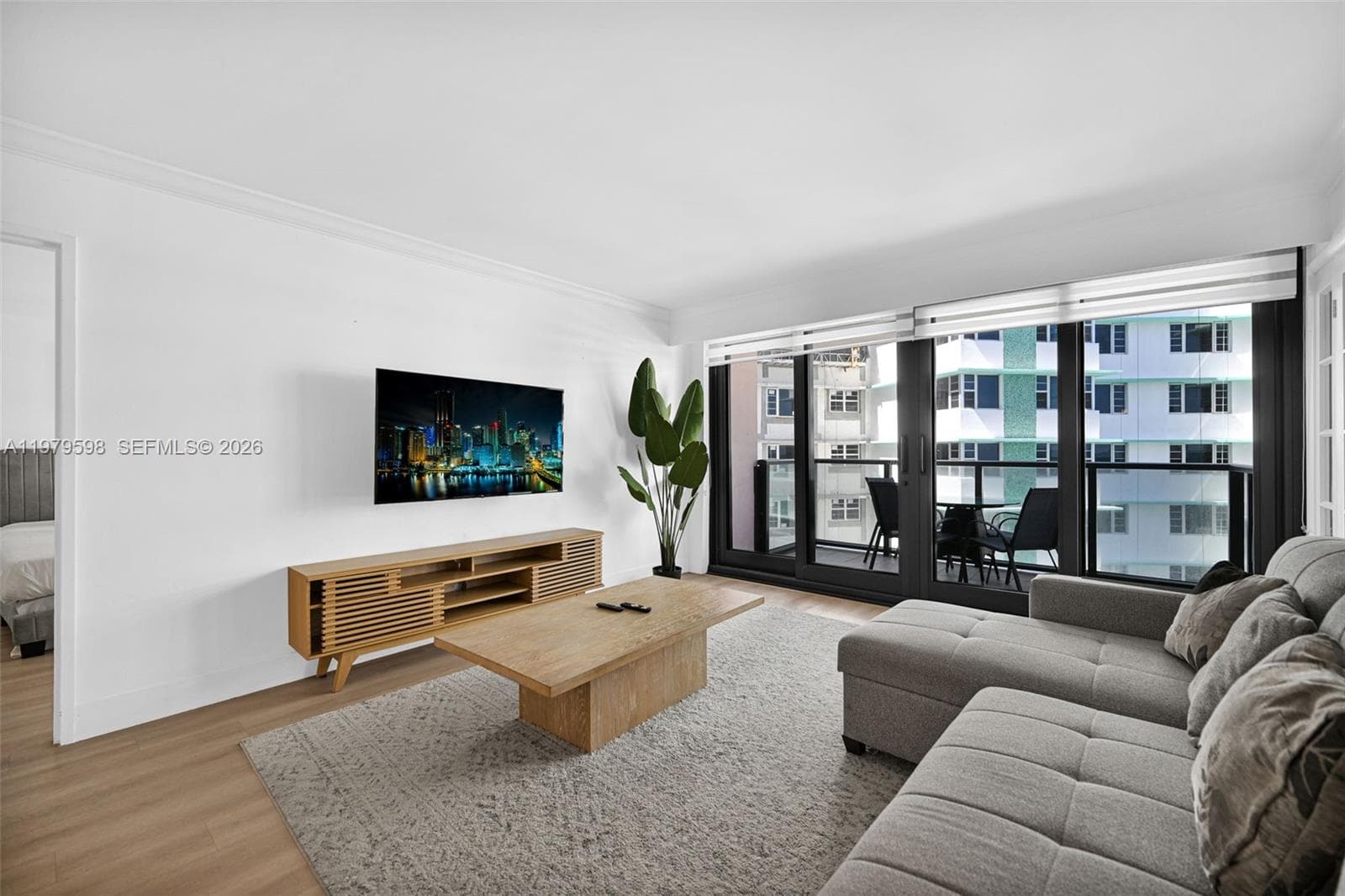 5225 Collins Ave # 1214, Miami Beach FL 33140 — 10
