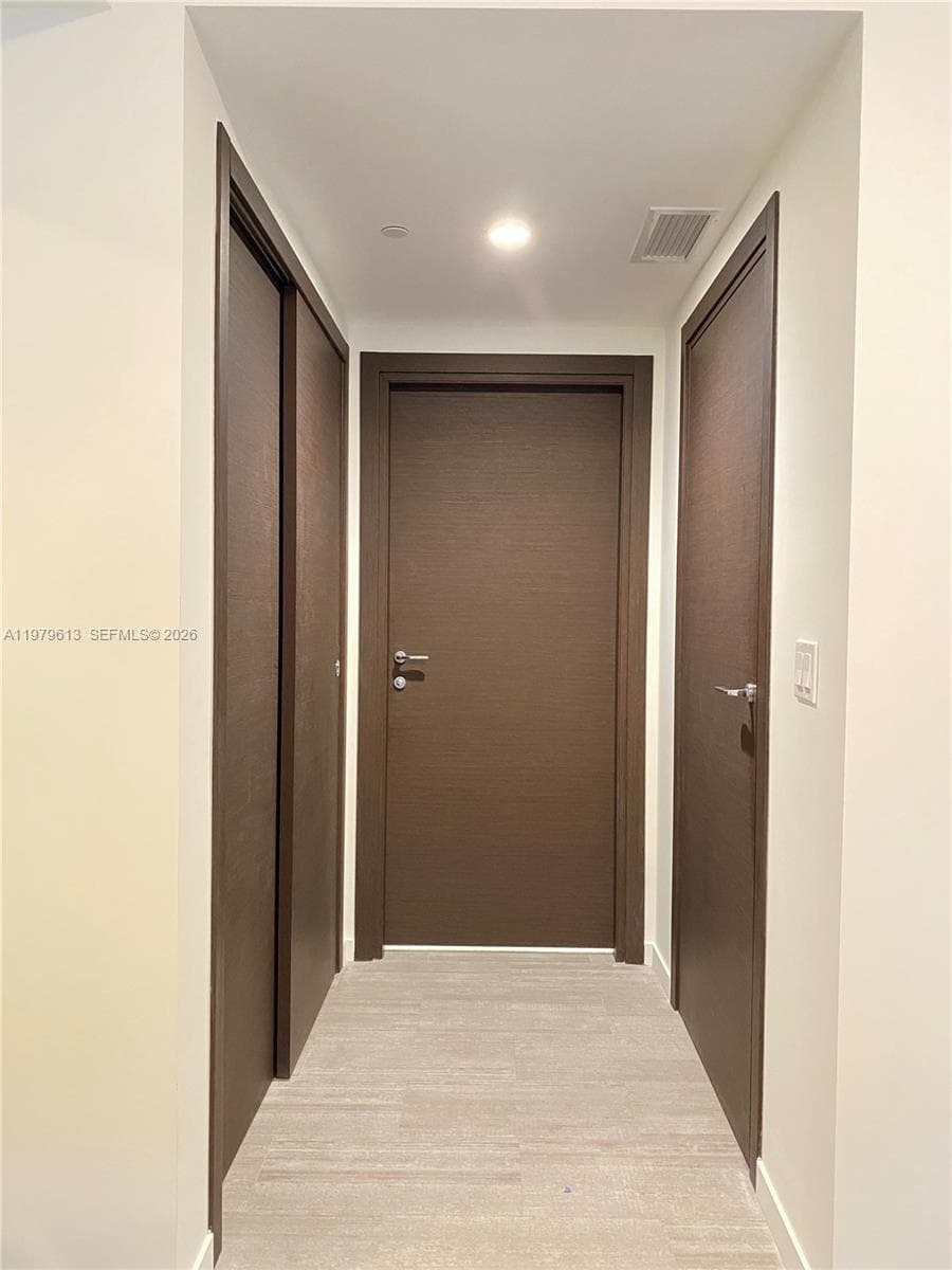 1000 Brickell Plaza # 3807, Miami FL 33131 — 23