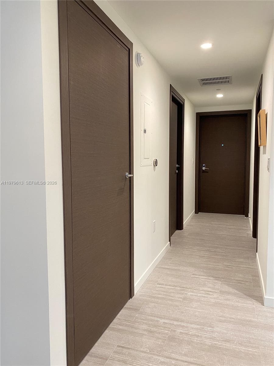 1000 Brickell Plaza # 3807, Miami FL 33131 — 22