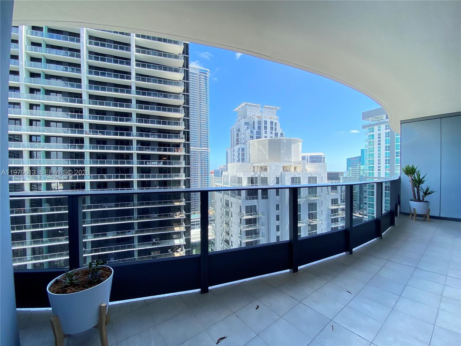 1000 Brickell Plaza # 3807, Miami FL 33131 — 3
