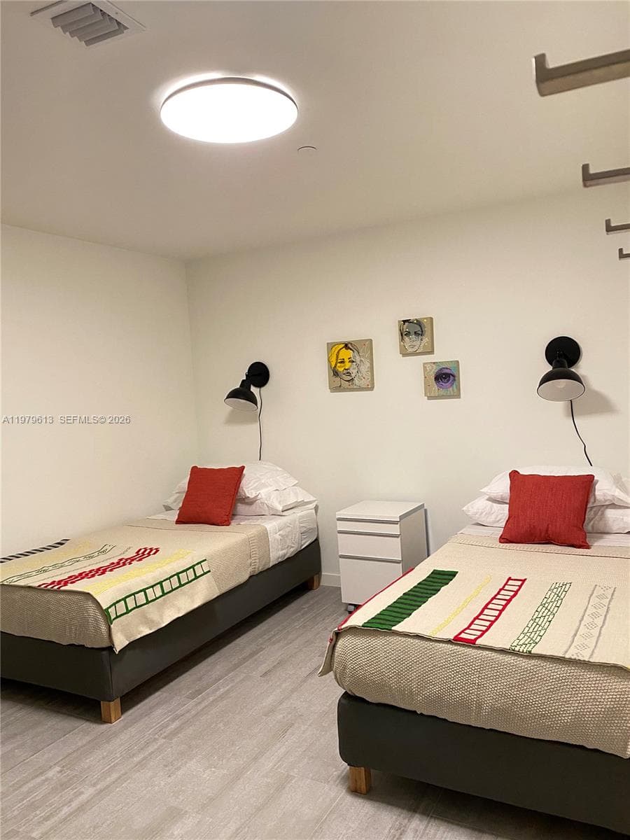 1000 Brickell Plaza # 3807, Miami FL 33131 — 18