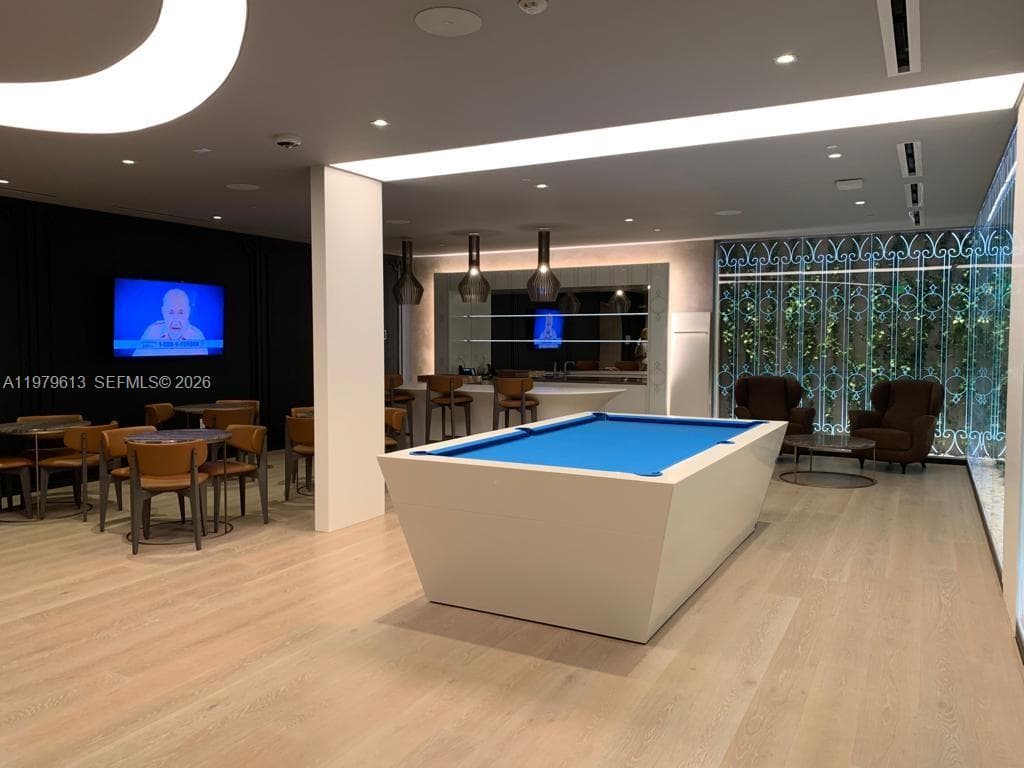 1000 Brickell Plaza # 3807, Miami FL 33131 — 35