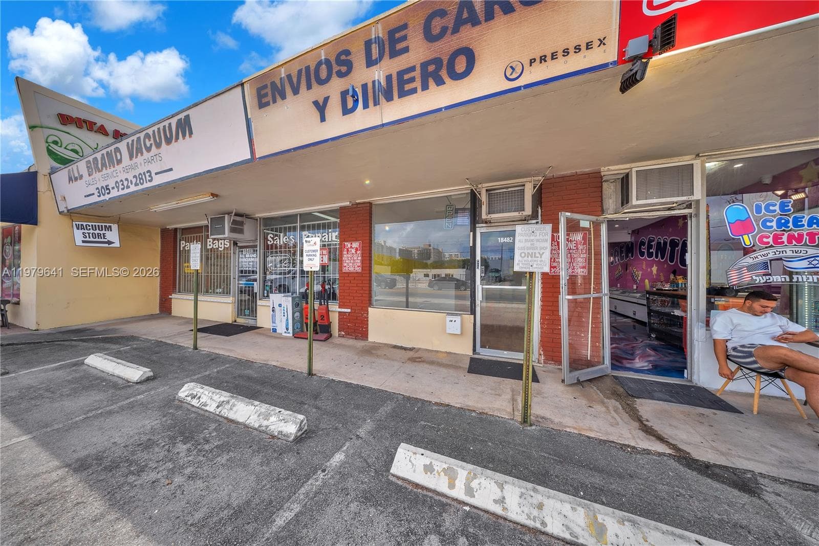 18480 W Dixie Hwy, North Miami Beach FL 33160 — 2