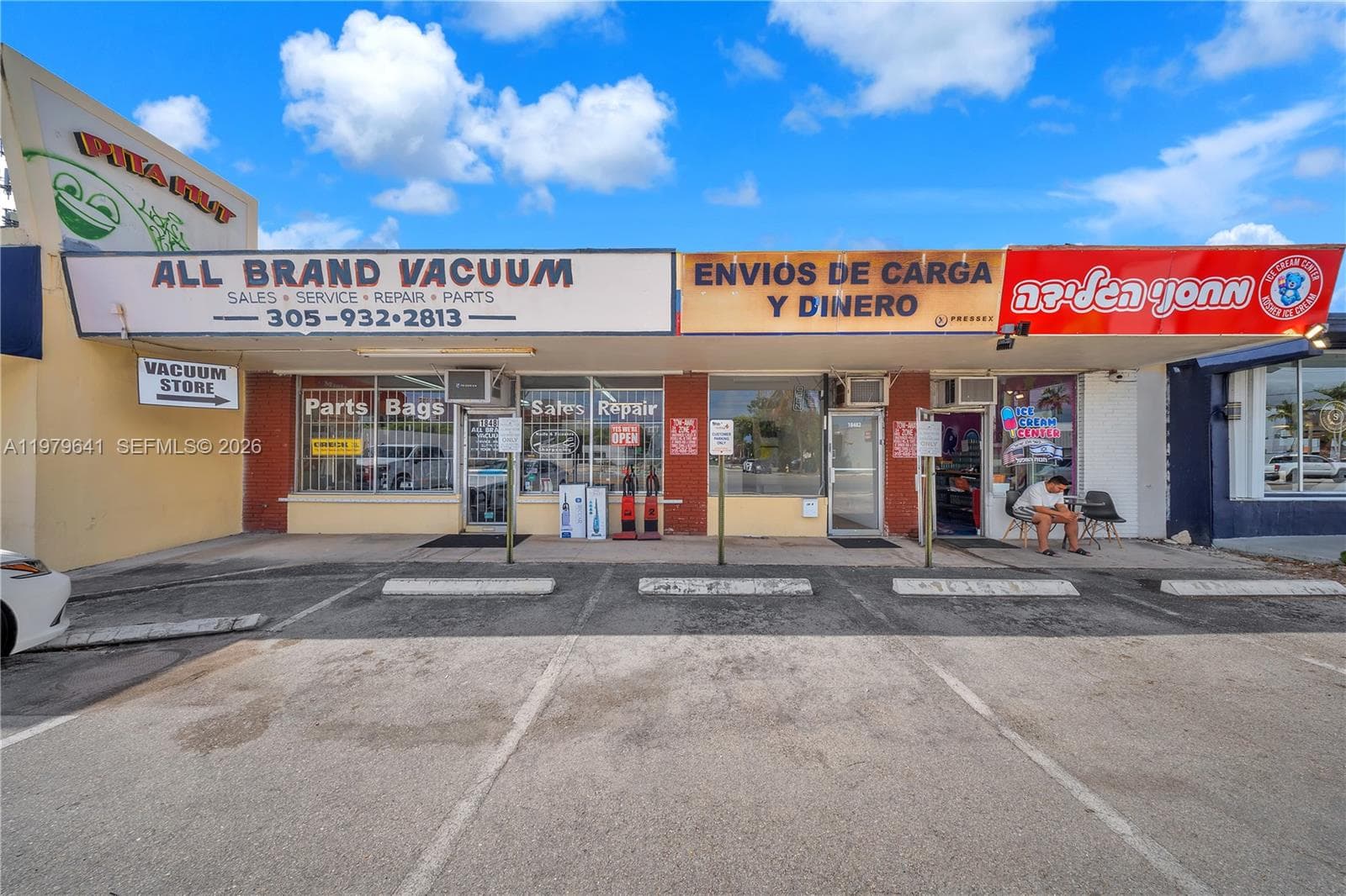 18480 W Dixie Hwy, North Miami Beach FL 33160 — 1