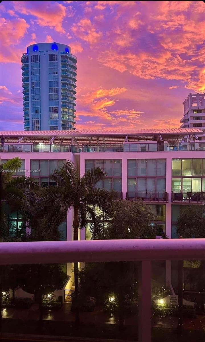 6039 Collins Ave # 635, Miami Beach FL 33140 — 17