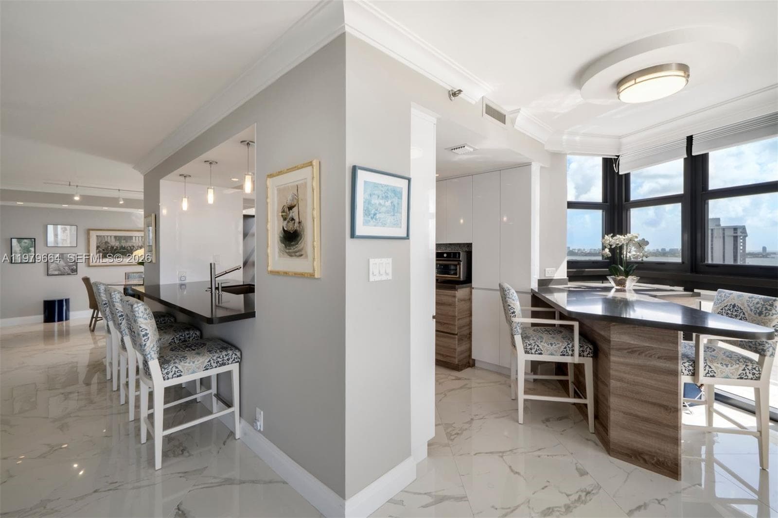 2000 Towerside Ter, Miami FL 33138 — 6