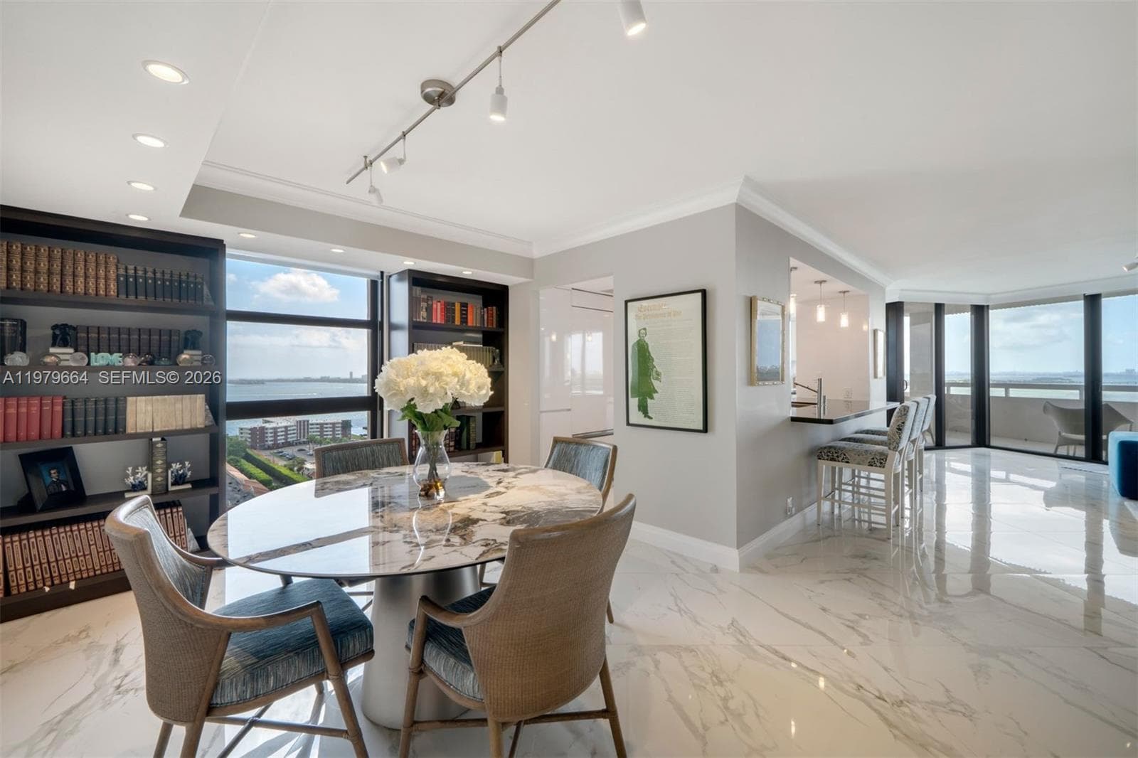 2000 Towerside Ter, Miami FL 33138 — 7