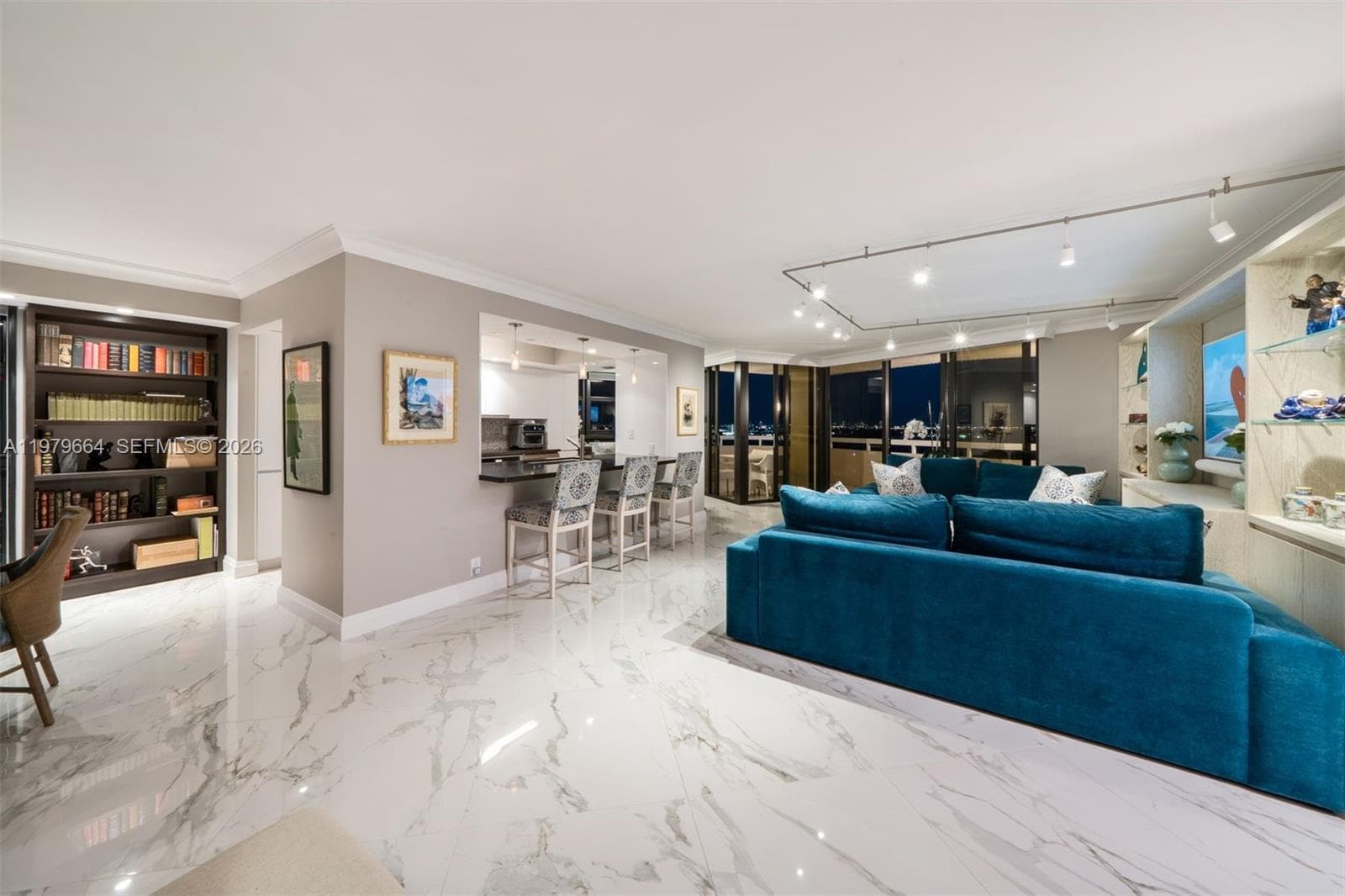 2000 Towerside Ter, Miami FL 33138 — 5