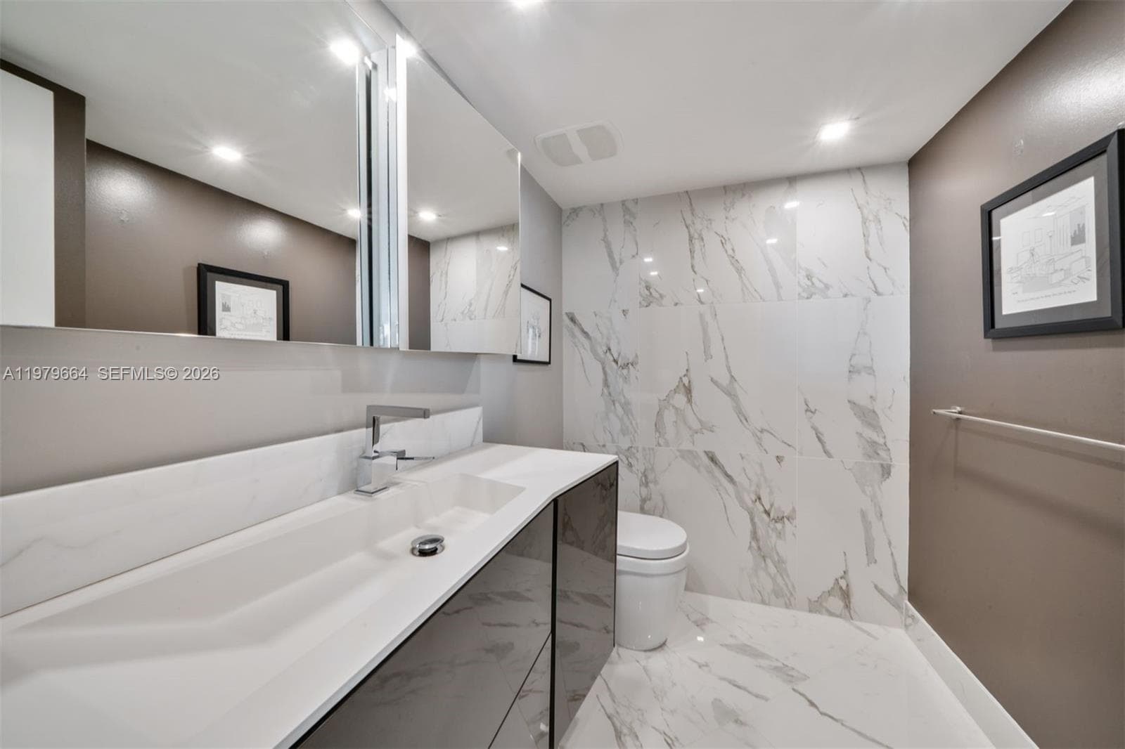 2000 Towerside Ter, Miami FL 33138 — 15