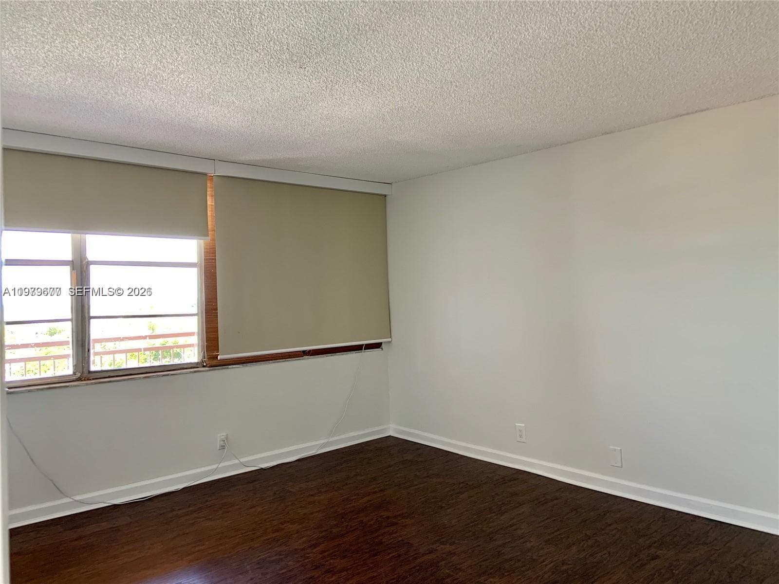 2025 NE 164th St # 1015, North Miami Beach FL 33162 — 13