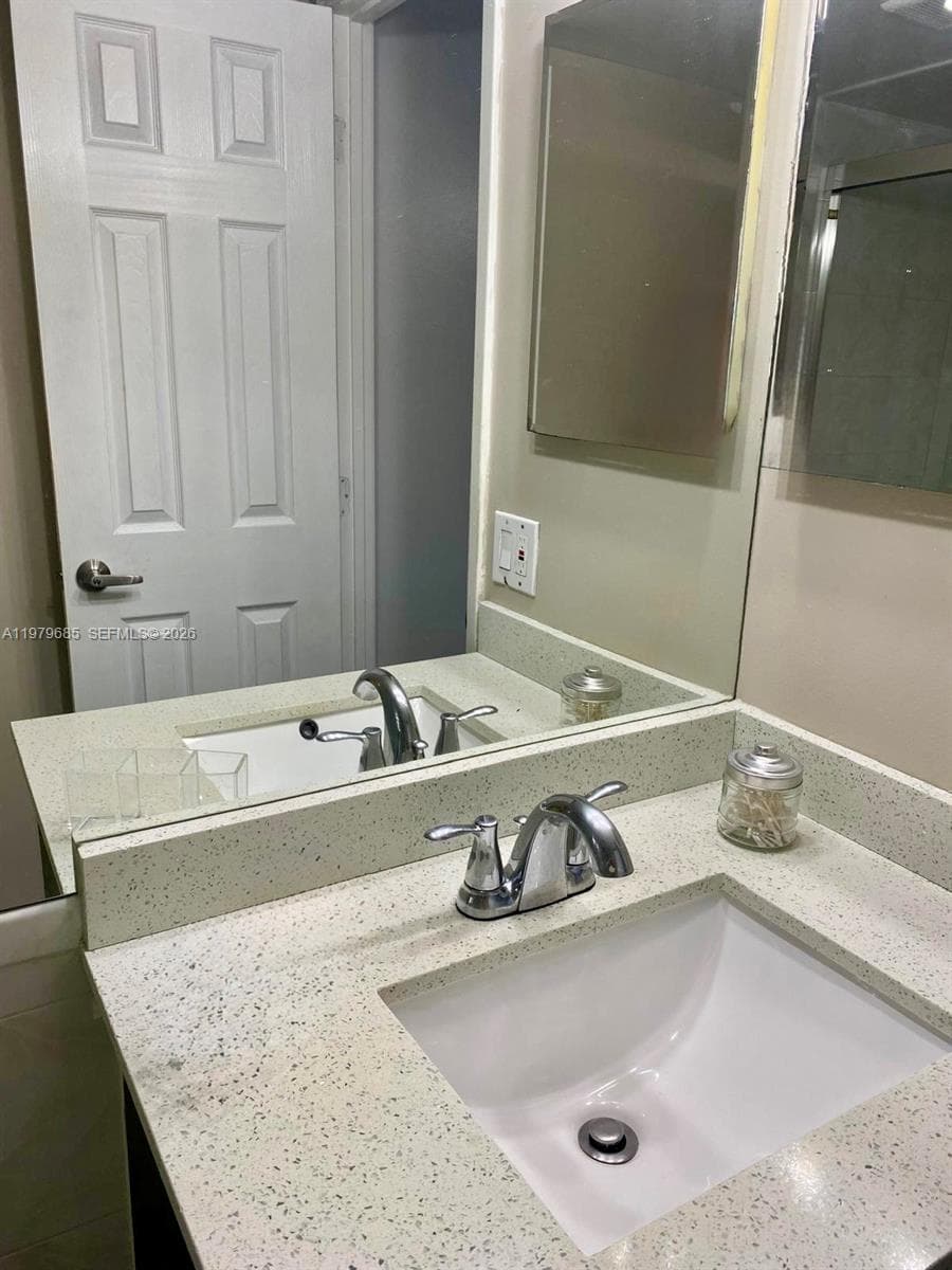10370 SW 220th St # 102, Cutler Bay FL 33190 — 10