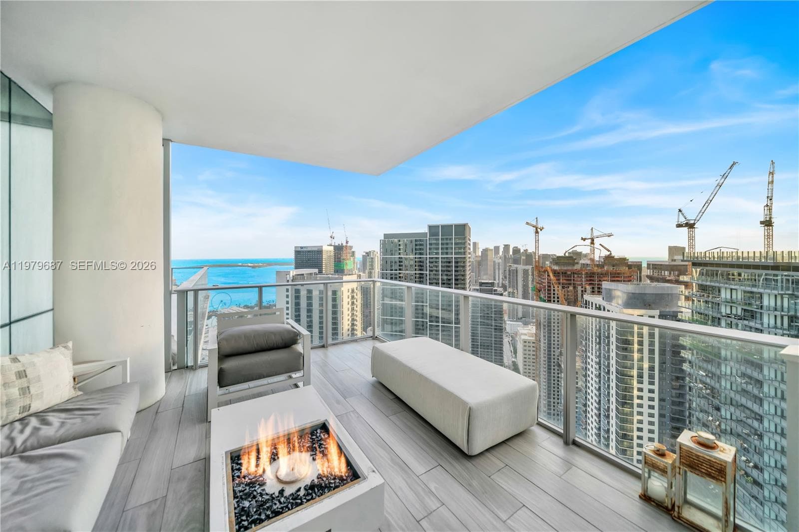 851 NE 1st Avenue # 4612, Miami FL 33132 — 28