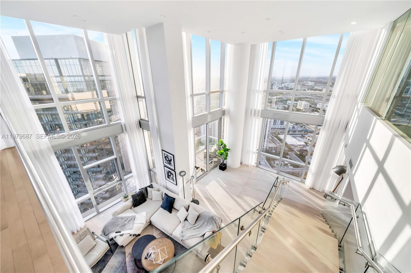 851 NE 1st Avenue # 4612, Miami FL 33132 — 8
