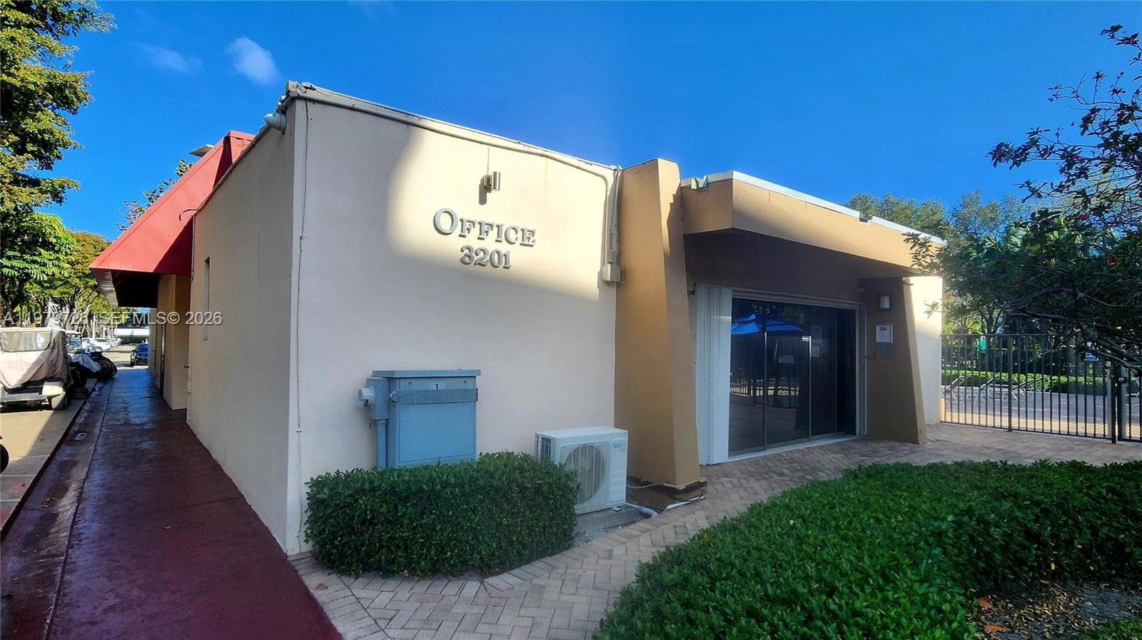 3301 N Country Club Dr # 211, Aventura FL 33180 — 23