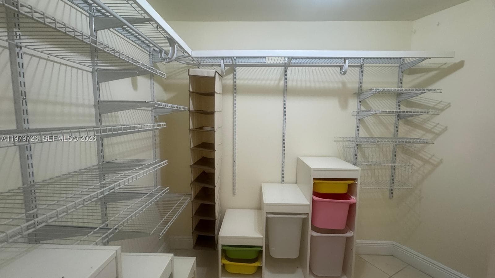 3301 N Country Club Dr # 211, Aventura FL 33180 — 16