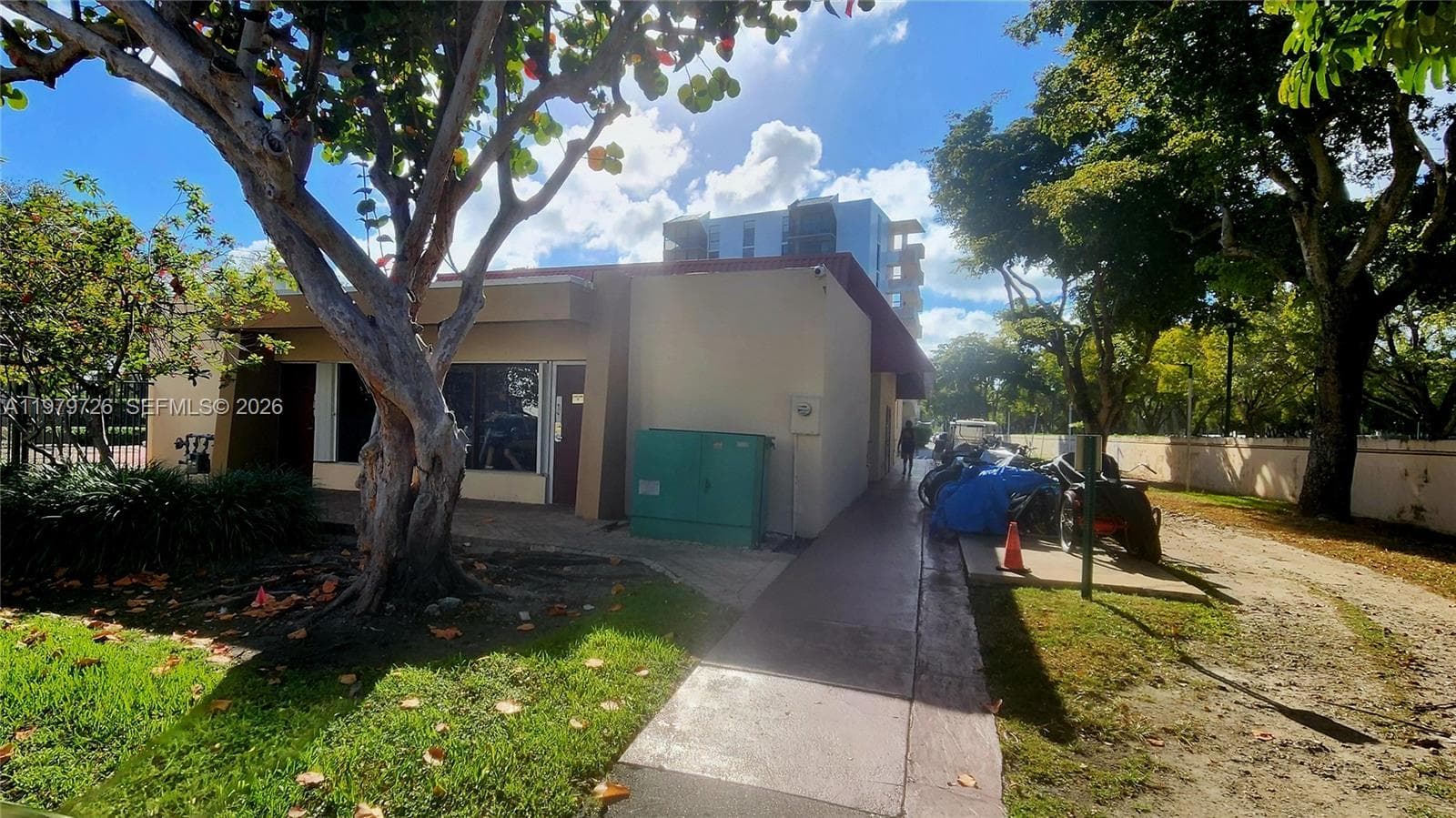 3301 N Country Club Dr # 211, Aventura FL 33180 — 22