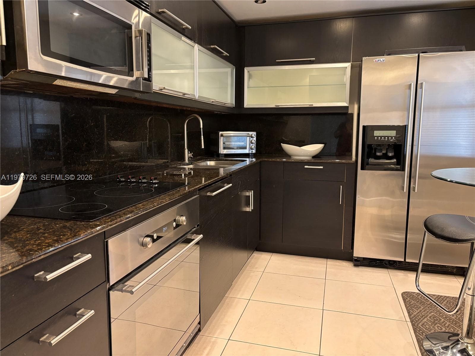 3301 N Country Club Dr # 211, Aventura FL 33180 — 3