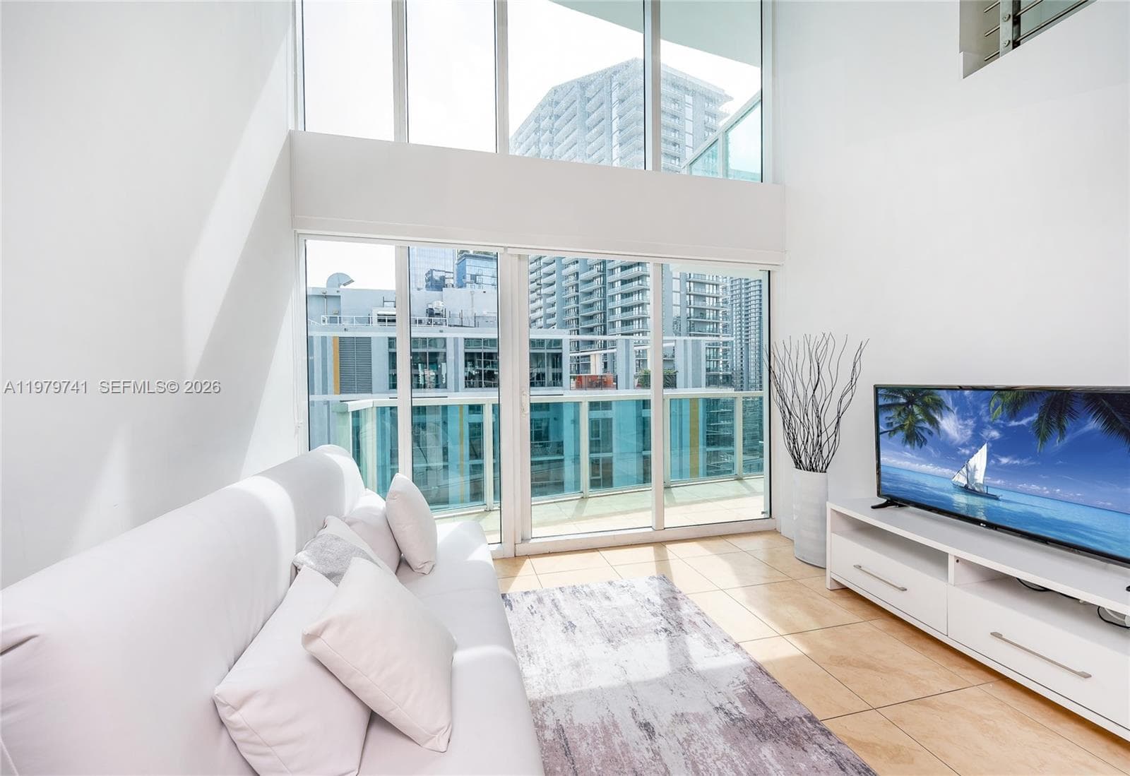 41 SE 5th St # 1508, Miami FL 33131 — 10