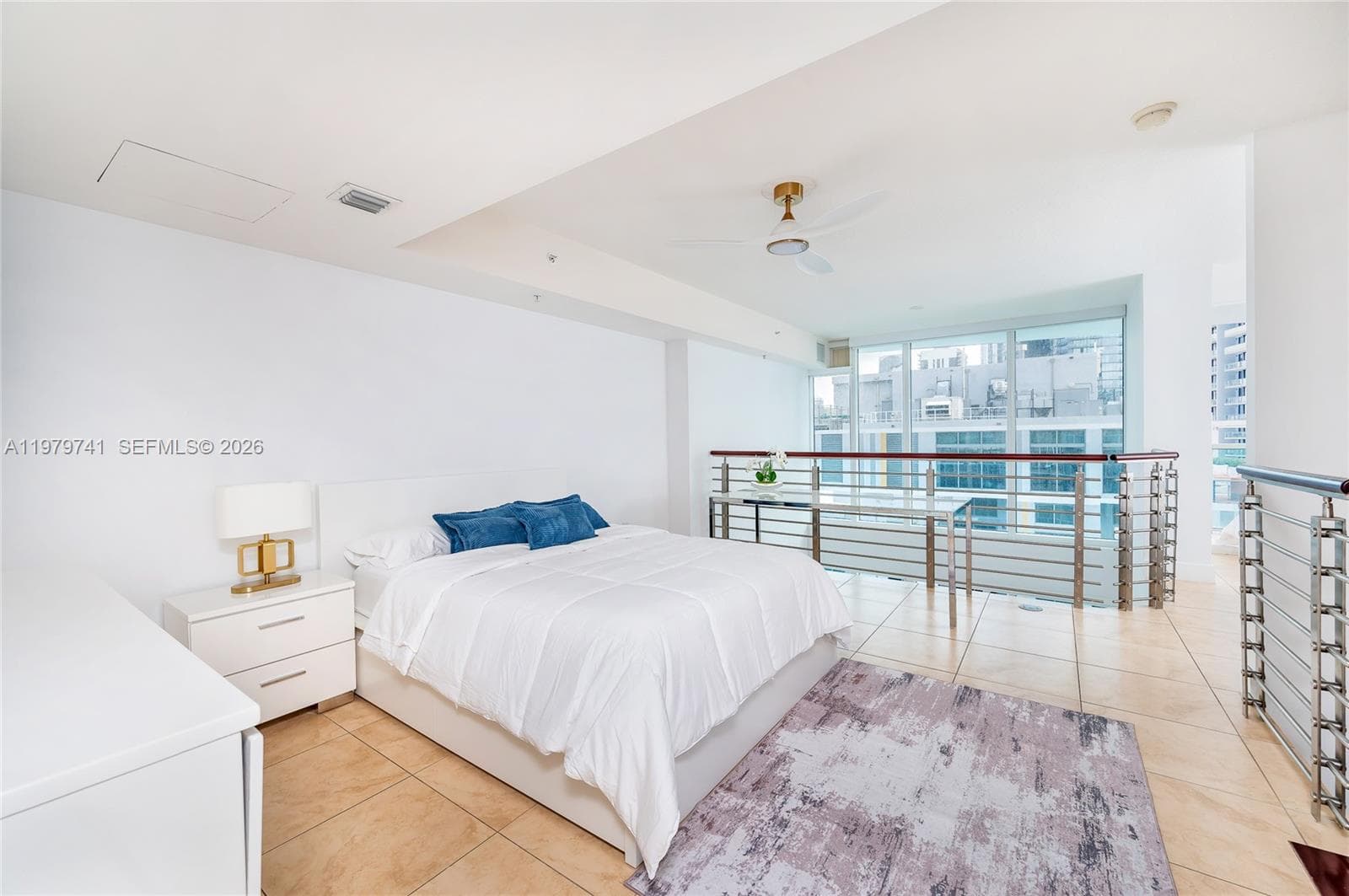 41 SE 5th St # 1508, Miami FL 33131 — 19
