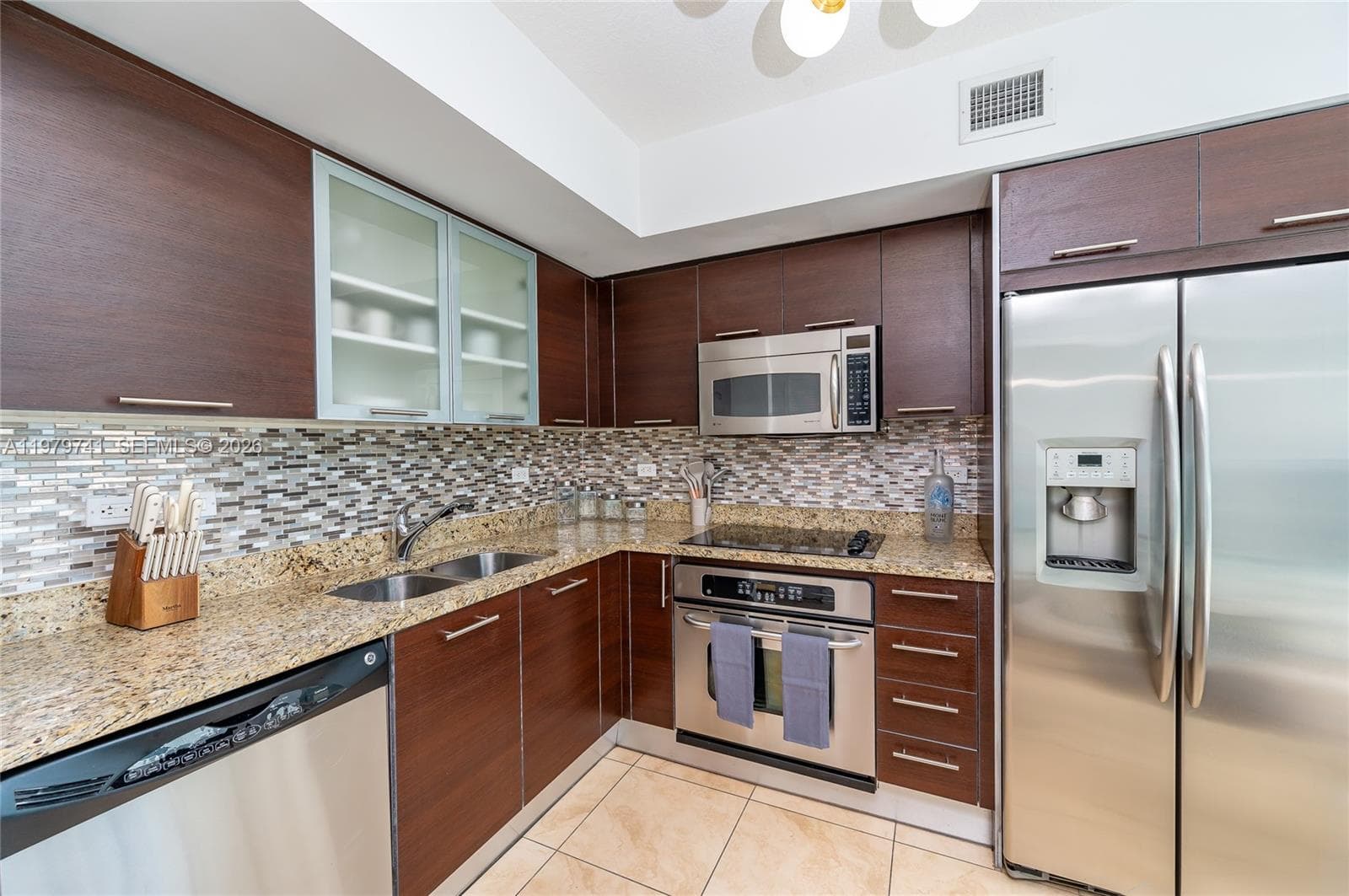 41 SE 5th St # 1508, Miami FL 33131 — 8