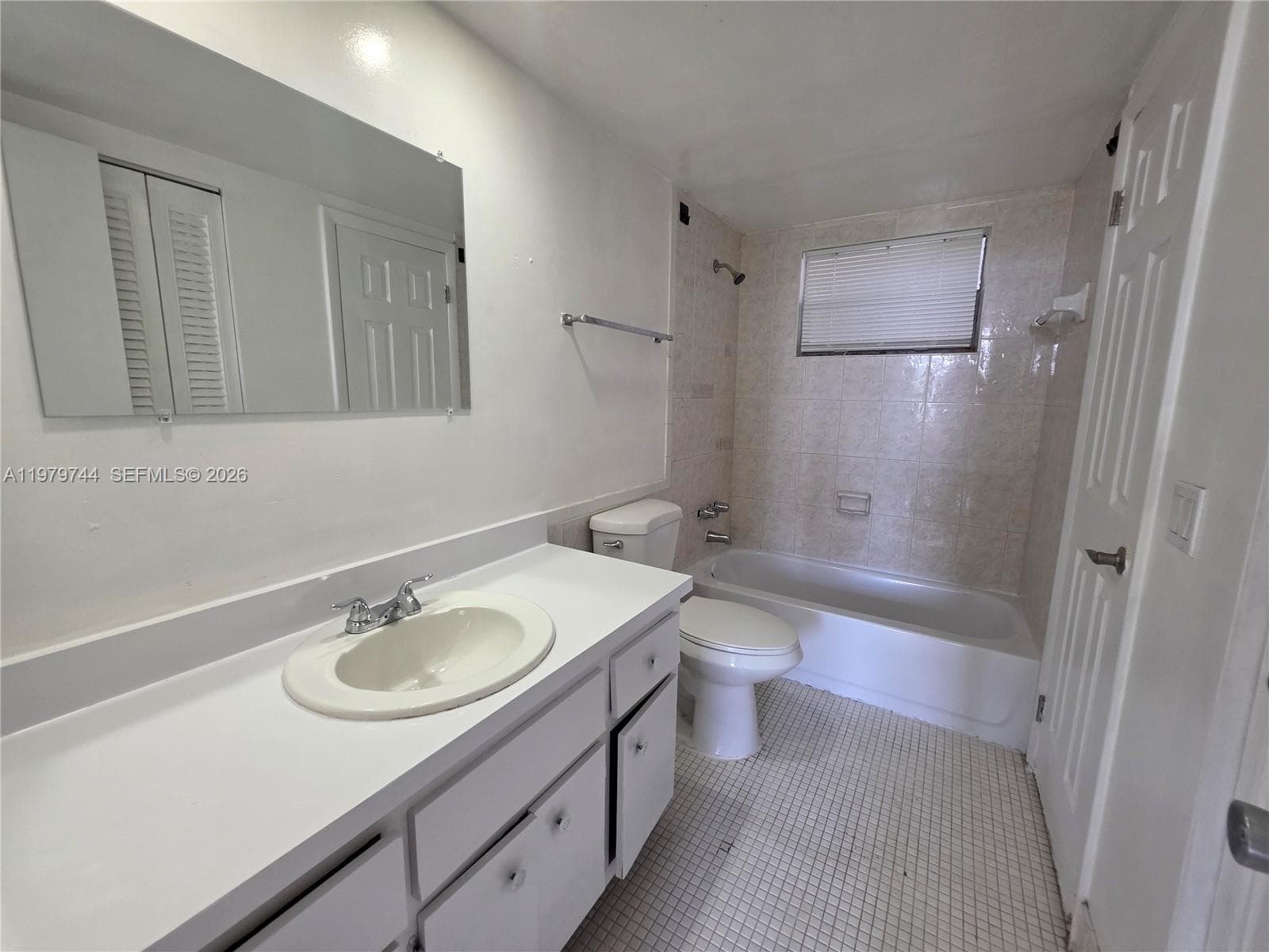 15600 NW 7th Ave # 511, Miami FL 33169 — 7