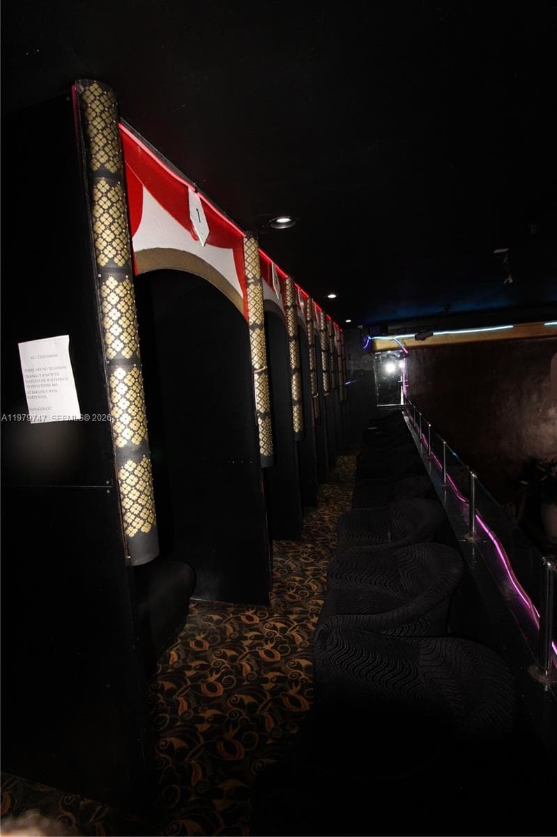 1527 Washington Ave, Miami Beach FL 33139 — 27